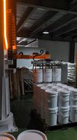 Robot de palettisation industriel de type colonne, machine de palettisation automatique de seaux en plastique avec pince multi-têtes pour ligne de convoyage
