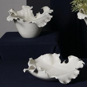 Jarrón de Cerámica Blanco de Forma Irregular de Lujo, Centro de Mesa Moderno de Cobre para Decoración del Hogar u Hotel - Product Image 5