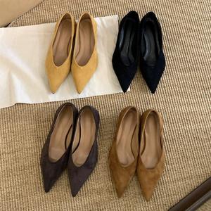 Nouvelles Chaussures Femme Luxe en Daim à Talon Carré et Bout Pointu Style Français Été 2026 – Talon Compensé Noir - Product Image 2