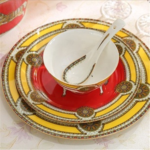 Wholesale 58 Pieces Western Luxury Dining Room Sets Red Horse Home Decors Fine Bone China <b>Dinnerware</b> Sets - Product Image 3