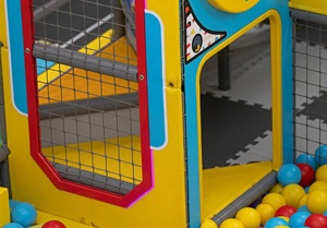 Set de Juegos Interior para Niños con Barco de Juego, Túnel, Escalador y Coche Montable - Product Image 6