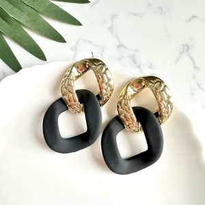 High <b>On</b> Demand Resin <b>Clip</b> <b>On</b> <b>Earrings</b> for Women Comfortable Fashion Jewelry for Wedding Office and Casual Wear For Sale - Product Image 3