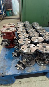 Válvula de bola flotante de dos piezas con brida de acero inoxidable para uso industrial, sellado suave, Q41F-150B, para ácidos débiles/bases, suministrada por el fabricante - Product Image 3