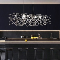 Luminaire suspendu personnalisé en acier inoxydable chromé, style postmoderne, luxe léger, pour restaurant, avec maille linéaire, idéal pour l'ameublement et l'ingénierie.