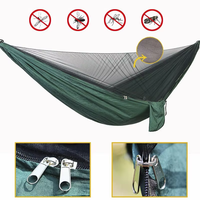 Hamac de camping portable et moderne pour l'extérieur avec bâche de protection contre la pluie, moustiquaire et sangles d'attache pour utilisation en parc