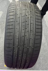 Neumático PCR Equivalente a OEM 255/35R20 Reemplazo Directo con las Mismas Especificaciones - Product Image 4