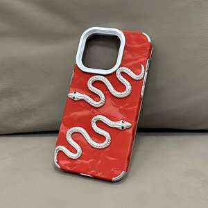 Custodia per cellulare di lusso 3D con serpente dorato per <span class=keywords><strong>iPhone</strong></span> 15 14 13 12 16 <span class=keywords><strong>Pro</strong></span> <span class=keywords><strong>Max</strong></span> <span class=keywords><strong>11</strong></span>, <span class=keywords><strong>cover</strong></span> posteriore morbida nera e <span class=keywords><strong>rossa</strong></span> con placcatura opaca - Product Image 4