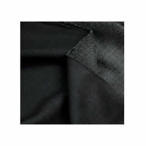 Alta calidad 100% poliéster no tejido entretela suave y suave prenda Scrim/Mex 17 gramos negro blanco colores hecho en Vietnam - Product Image 1