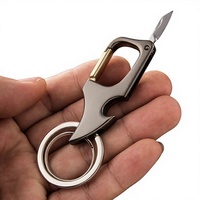 Porte-clés multifonctionnel moderne en métal pour homme, décapsuleur créatif, gravé au laser, pour clés de voiture, livraison express