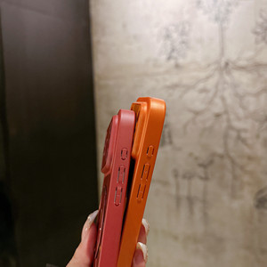 Coque magnétique pour iPhone 17/18 Pro Max, compatible iPhone 16, colorée 2-en-1, transforme rapidement en étui - Product Image 4
