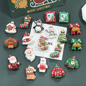Pendentifs décoratifs en résine <span class=keywords><strong>de</strong></span> la série <span class=keywords><strong>de</strong></span> Noël, à faire soi-<span class=keywords><strong>m</strong></span>ême : bonhomme <span class=keywords><strong>de</strong></span> neige, Père Noël, <span class=keywords><strong>pull</strong></span>, cloche, boucles d'oreilles, collier, accessoires pour porte-clés - Product Image 3