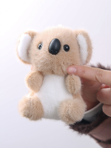 Gantungan Kunci Boneka Koala Duduk Lucu Grosir OEM, Boneka Koala Lembut dan Mengembang dari Mesin Cakar, Mainan Hewan Boneka untuk Hadiah - Product Image 4