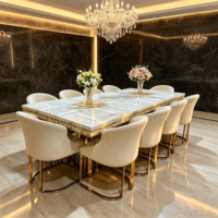 Table à manger haut de gamme en acier inoxydable de grande taille pour 10 personnes avec plateau en marbre et pieds dorés, prix de gros assemblé