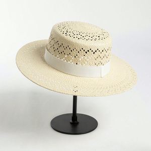 Nouveau Chapeau Canotier Décontracté en Paille Tressée Tendance Printemps-Été Creux pour la Plage - Product Image 1