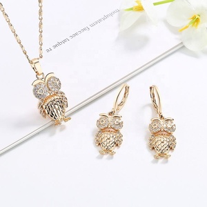 Conjunto de Joyería Chapado en Oro con Colgante de Búho y Oso, Incrustaciones de Circones Brillantes, Collar con Dije de Animal y Pendientes Colgantes, Kit de Moda para Fiesta y Uso Diario - Product Image 2