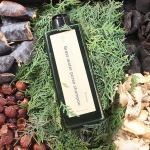Champú Herbal Natural Puro Anticaída Fortalecedor <span class=keywords><strong>del</strong></span> <span class=keywords><strong>Cabello</strong></span> Sin Silicona con Bayas de Jabón y Hoja de Ciprés de Fabricación Antigua - Product Image 3