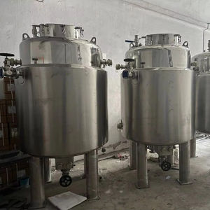 Tanque de Mezcla Industrial de Acero Inoxidable con Diseño de Doble Pared y Tapa Superior para Procesamiento de Productos Químicos y Líquidos - Product Image 1