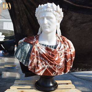 Busto Maschile Classico in Marmo con Piedistallo, Statua in Pietra Intagliata a Mano in Stile Greco per Decorazione d'Interni - Product Image 5