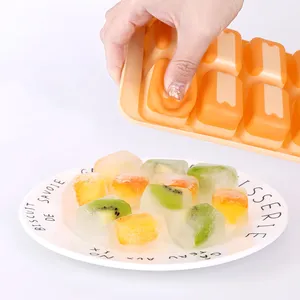 New Arrival BPA Free Dễ Dàng Phát Hành Ice Cube Khuôn Biểu Tượng Tùy Chỉnh Silicone Ice Cube Tray Với Nắp