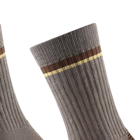 Chaussettes de randonnée en laine mérinos personnalisées avec logo, résistantes aux odeurs et absorbant l'humidité, pour la randonnée en plein air