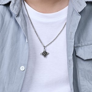 Collar con Nudo Celta Eterno, Colgante Geométrico de Acero Inoxidable, Joyería Unisex para Regalo - Product Image 2