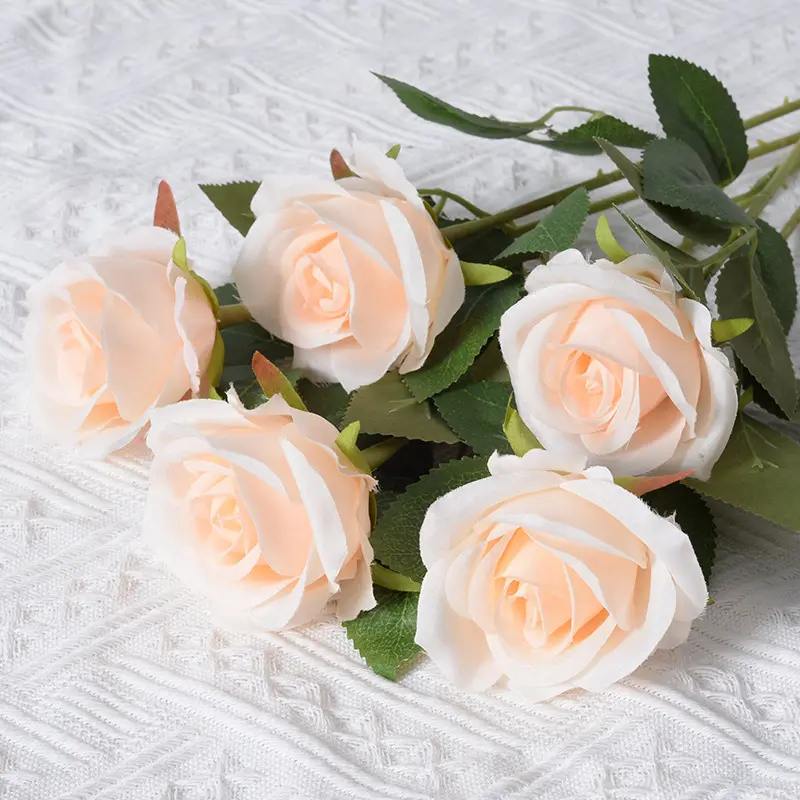 Yüksek kaliteli gerçek dokunmatik ipek güller düğün yapay çiçekler toptan