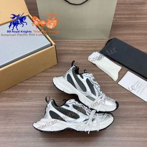 Chaussures de sport décontractées de haute qualité 3XL en maille et polyuréthane - Chaussures à lacets épaisses pour la marche et la course Balenciagainges - Product Image 6