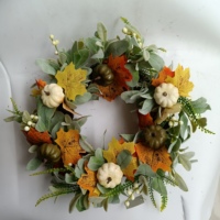 Couronne de citrouille blanche de simulation Halloween Harvest Festival Eucalyptus Leaf Berry Autumn Thanksgiving Wreath