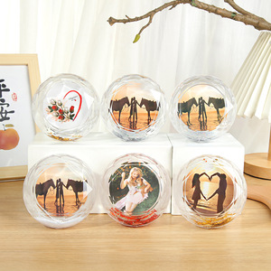 Nuevo y popular regalo creativo: marco de fotos de plástico con forma de diamante y relleno de agua - Product Image 1