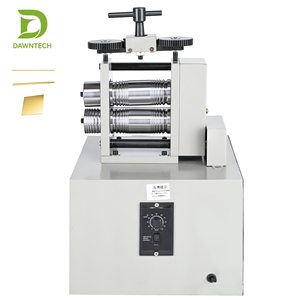 Outil de formage à rouleaux pour plaques de bijouterie sur un petit laminoir électrique gris. Machine de fabrication de bijoux en métal efficace - Product Image 2