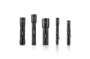 ไฟฉาย LED พกพา อลูมิเนียม 450 ลูเมน รุ่นที่ 2 ควบคุมการโฟกัสได้ 5 โหมด กันน้ำระดับ IP66 สำหรับมืออาชีพและการใช้งานกลางแจ้ง - Product Image 2