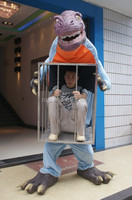 Costume de gorille animatronique personnalisé grandeur nature intérieur/extérieur en résine et acier