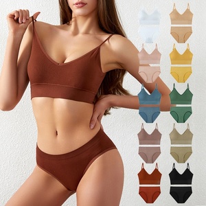 Vente en gros Ensemble de nuisette soutien-gorge et culotte sans couture pour femme - Product Image 1