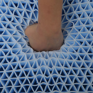 Matelas en mousse 3D Youmeng avec insert en gel rafraîchissant traditionnel, housse amovible en bambou, rembourrage 100% TPE, sommeil sain - Product Image 5