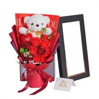 Coffret Cadeau Ours en Savon Rose Éternelle ML – Nouveau Cadeau Classique pour la Saint-Valentin et la Saison des Diplômes – Bouquet Artificiel