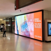 Pantalla LED de Alta Definición Fija P1.53 con Brillo de 1200cd, 1 Año de Garantía, para Uso en Ascensores, Educación, Interiores y Centros Comerciales