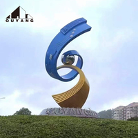 Sculpture abstraite en acier inoxydable sur mesure, grande taille, en forme de ruban, art métallique moderne pour l'aménagement paysager extérieur, statue pour parc, place publique, jardin