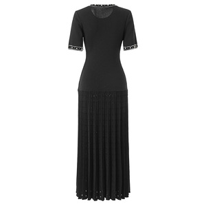 Đầm dài dệt kim nữ kiểu Pháp 2025, tay ngắn cổ tròn, đính hạt tinh xảo, chất liệu rỗng thoáng mát - Product Image 2