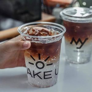 Gobelet jetable en PET de 400 ml (14 oz) avec couvercle, transparent, 98 mm, personnalisable avec logo/sérigraphie pour café froid, bubble tea et jus - Product Image 2