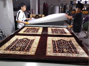 Prix usine arabe musulman tapis de prière doux en peluche portable personnalisable hommes et femmes tapis couleur unie <span class=keywords><strong>couverture</strong></span> de prière - Product Image 5