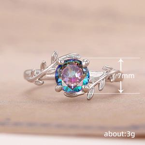 Anello Floreale con Foglie, Design Minimalista ed Elegante con Pietra Colorata, Gioiello da Donna per Uso Quotidiano, Anello Statement - Product Image 3