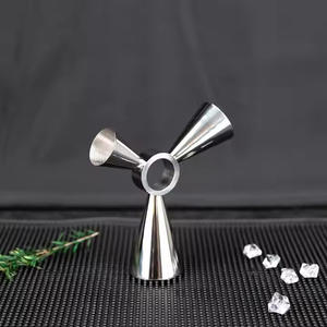 Acero inoxidable 304 Multi-Head Finger Ring Jiggers Estilo vintage Coctelera Esencial <span class=keywords><strong>para</strong></span> camareros Servicio de <span class=keywords><strong>bebidas</strong></span> de fiesta - Product Image 5