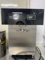 Machine à glace à particules moléculaires haute efficacité pour la formation rapide de granulés, idéale pour les stands alimentaires de festivals