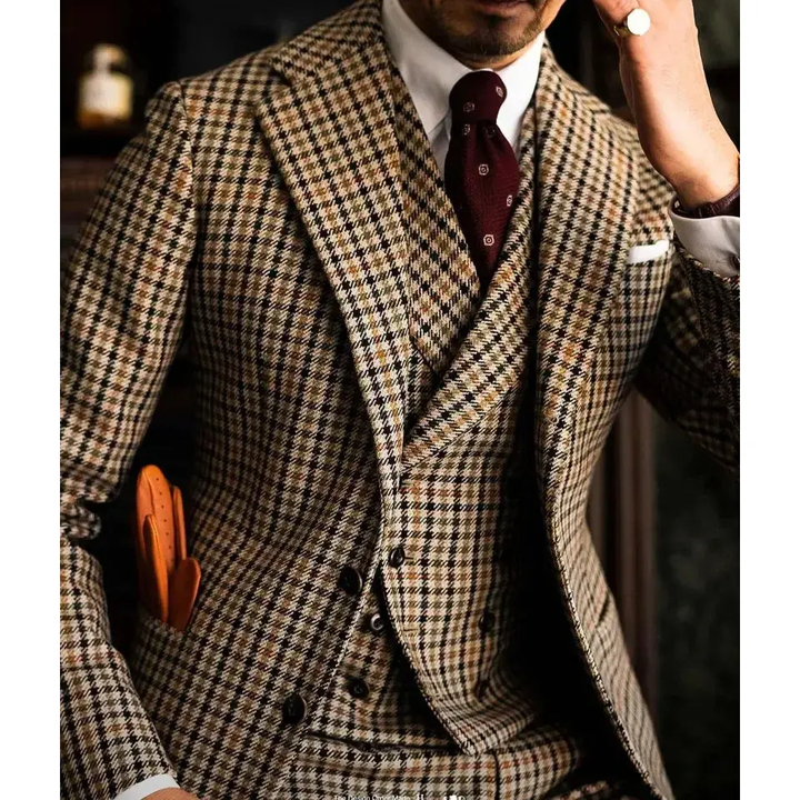 Men's 2 Button Medium Brown Plaid Suit main image 1