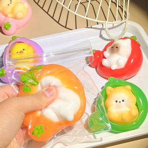 Juguete de descompresión de simulación musical de animales lindos de TPR, juguete de apretar de mascotas adorables con alta apariencia. - Product Image 1