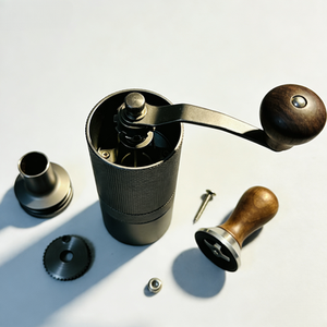 Moulin à café manuel personnalisé avec meule à 5-7 étoiles usinée CNC en acier inoxydable, fabricant OEM du Guangdong - Product Image 1