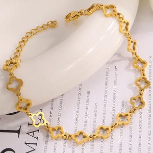 Pulseras de Acero de Titanio con Diseño de Trébol de Cuatro Hojas, Simples y Modernas, de Alta Gama y Éxito de Ventas, de Proveedor Transfronterizo - Product Image 3