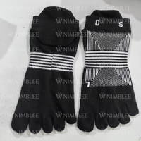 Chaussettes de Pilates à cinq doigts mi-mollet respirantes anti-transpiration pour la gym et le fitness, vente en gros, OEM, personnalisées, antidérapantes, avec grip, chaussettes à cinq doigts
