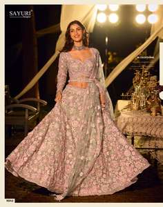 Lehenga Choli de mariée en velours de designer, magnifique broderie pour toutes les occasions de fête d'hiver et d'été, exportateur en gros Fabzone - Product Image 2