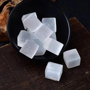 Selenite naturale cristallo curativo quarzo gesso chiaro cubo quadrato caduto metafisico e nuova era all'ingrosso per la decorazione - Product Image 3